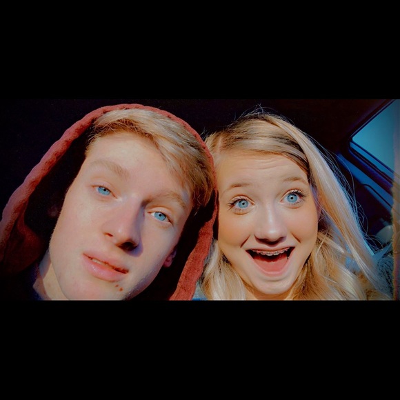 Meet your Posher, Zoey - Picture 1 of 1